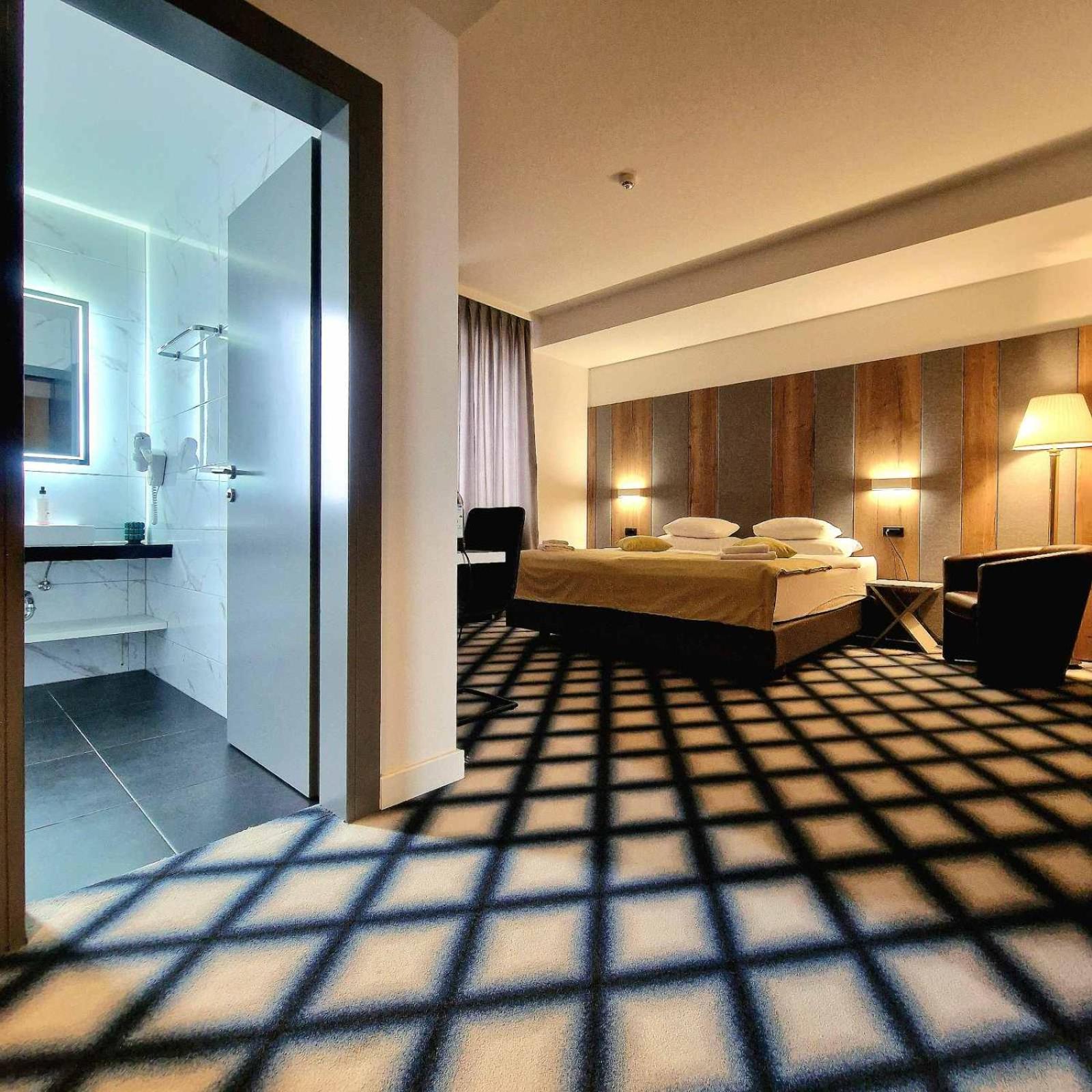 Swiss Plus Hotel Bihać Kültér fotó