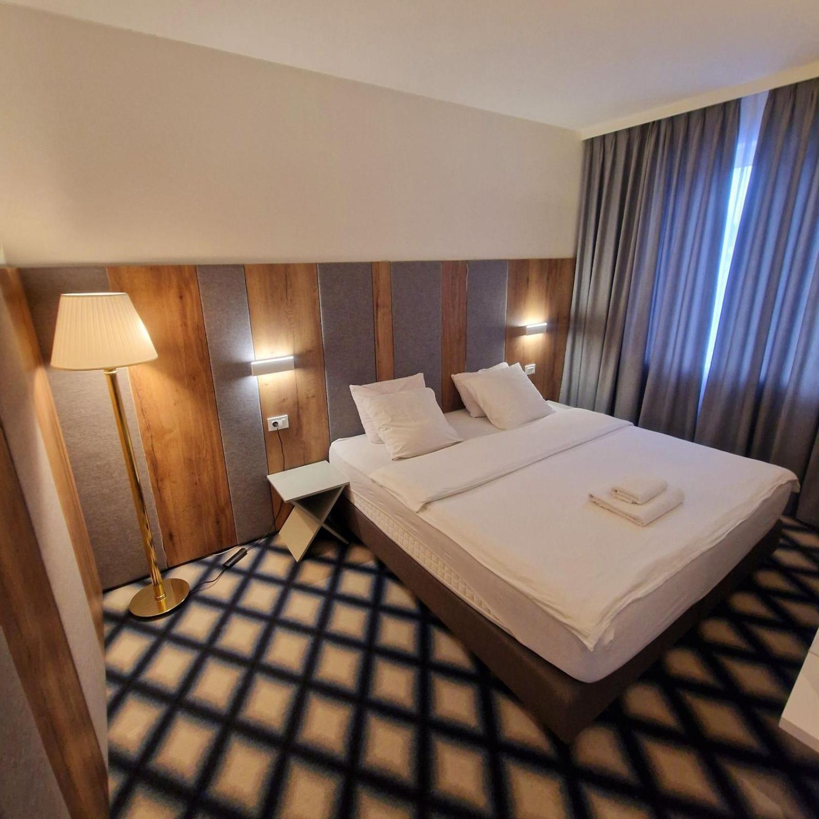 Swiss Plus Hotel Bihać Kültér fotó